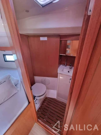 Bavaria C38 - Yacht Charter Sailica