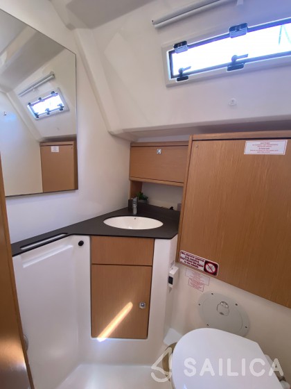 Bavaria 46 Cruiser - Yacht Charter Sailica
