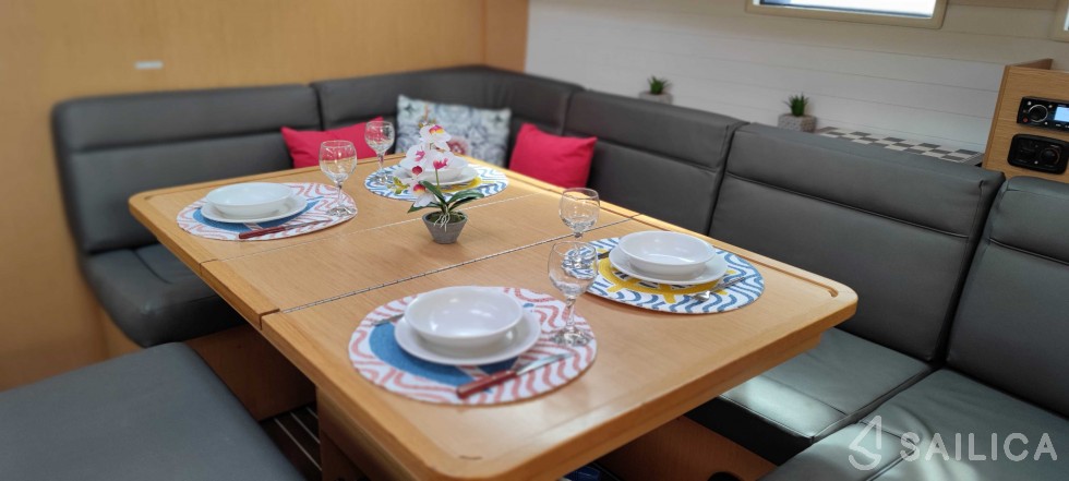 Bavaria 46 Cruiser - Yacht Charter Sailica