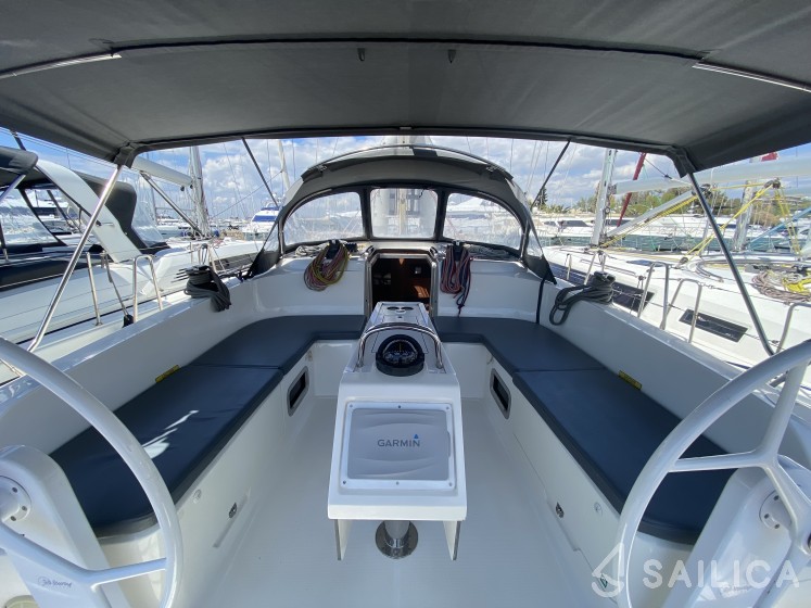 Bavaria 46 Cruiser - Yacht Charter Sailica
