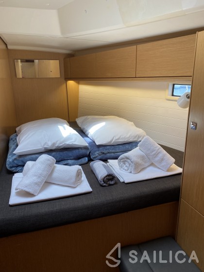 Bavaria 46 Cruiser - Yacht Charter Sailica