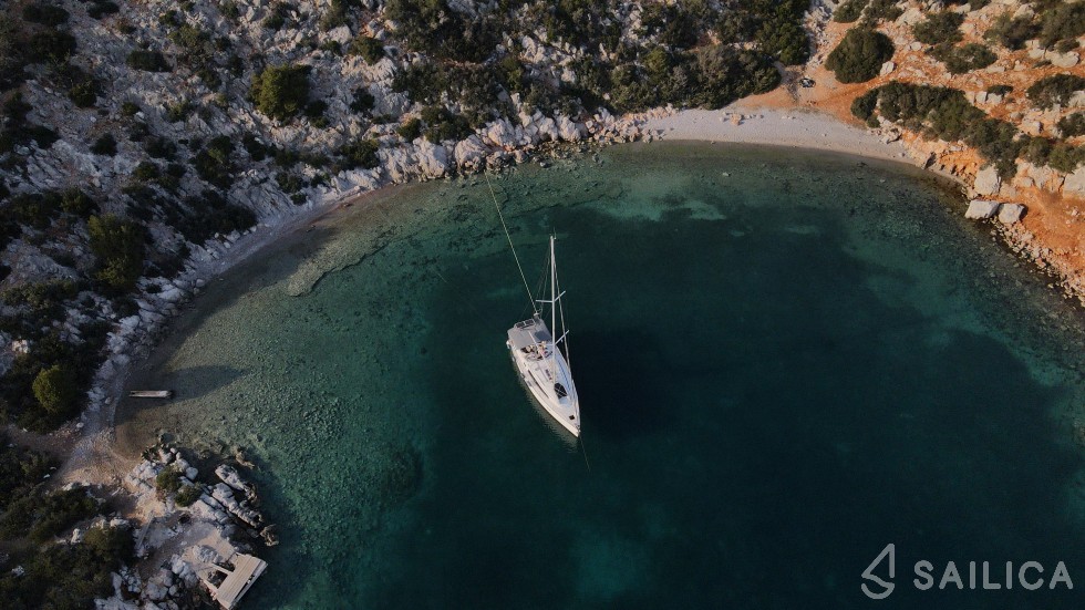 Bavaria 46 Cruiser - Yacht Charter Sailica