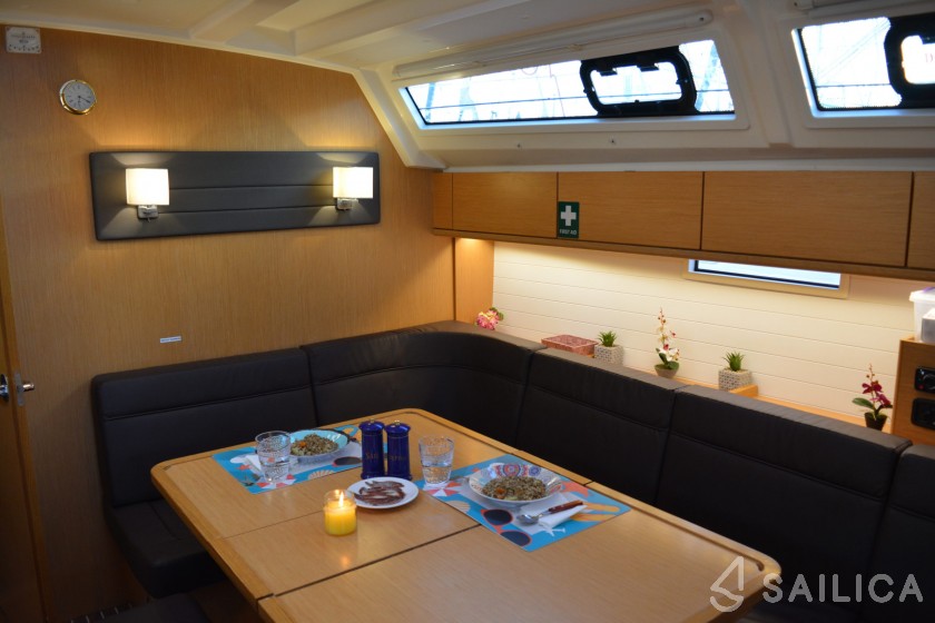 Bavaria 46 Cruiser - Yacht Charter Sailica