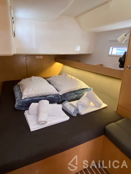 Bavaria 46 Cruiser - Yacht Charter Sailica