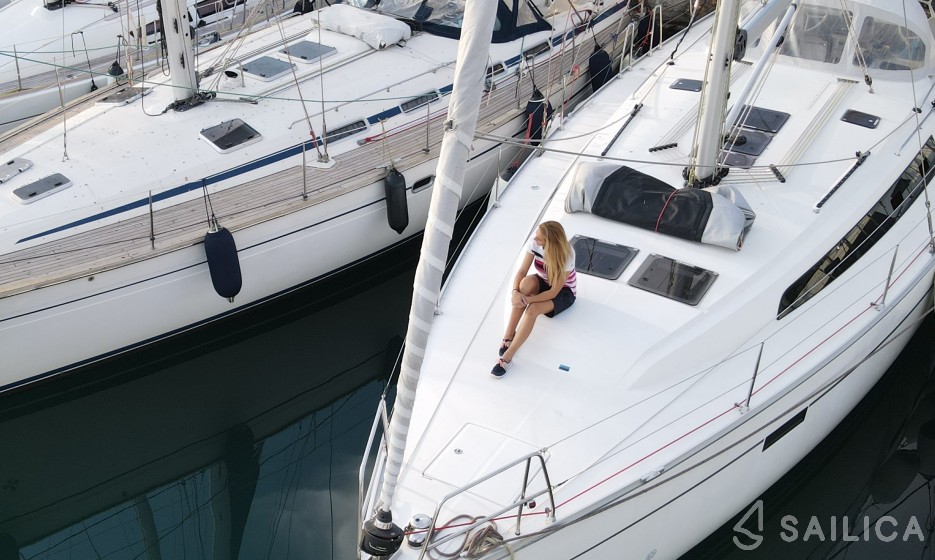 Bavaria 46 Cruiser - Yacht Charter Sailica