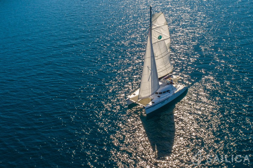 Lagoon 380 - Yacht Charter Sailica