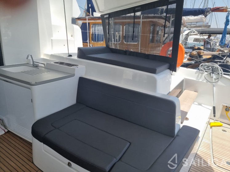 Lagoon 50 - Yacht Charter Sailica