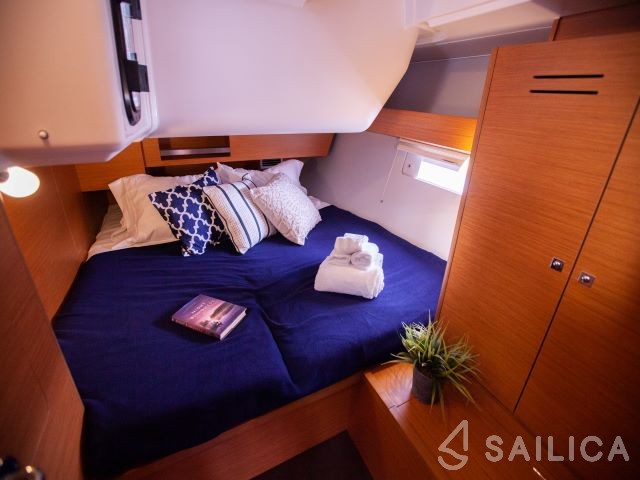 Dufour 430 - Yacht Charter Sailica