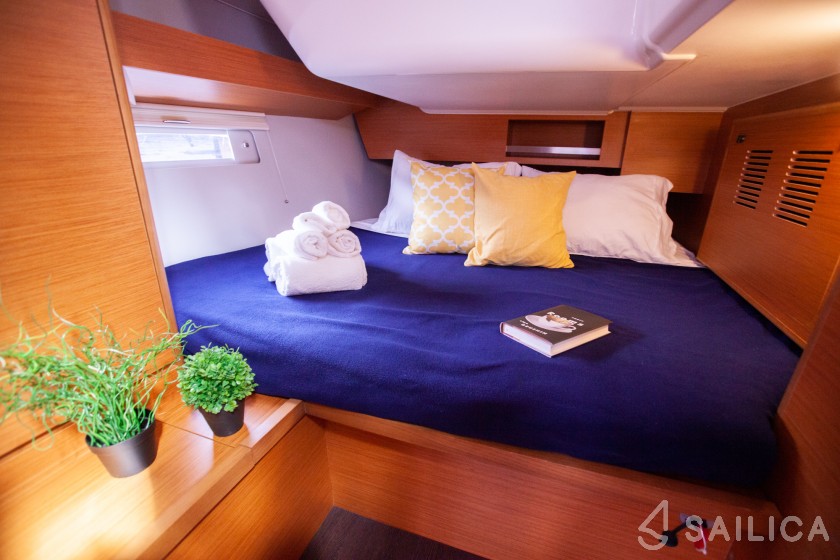 Dufour 430 - Yacht Charter Sailica