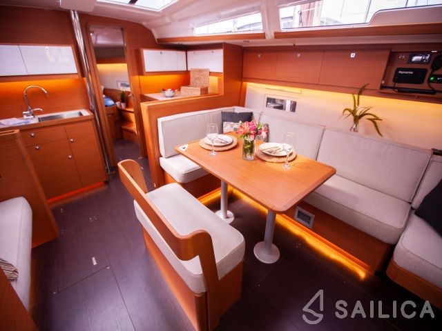 Dufour 430 - Yacht Charter Sailica