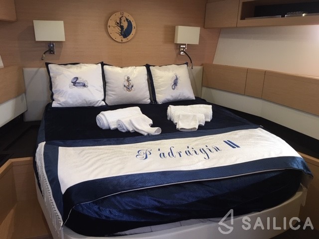 Jeanneau 58 - Yacht Charter Sailica
