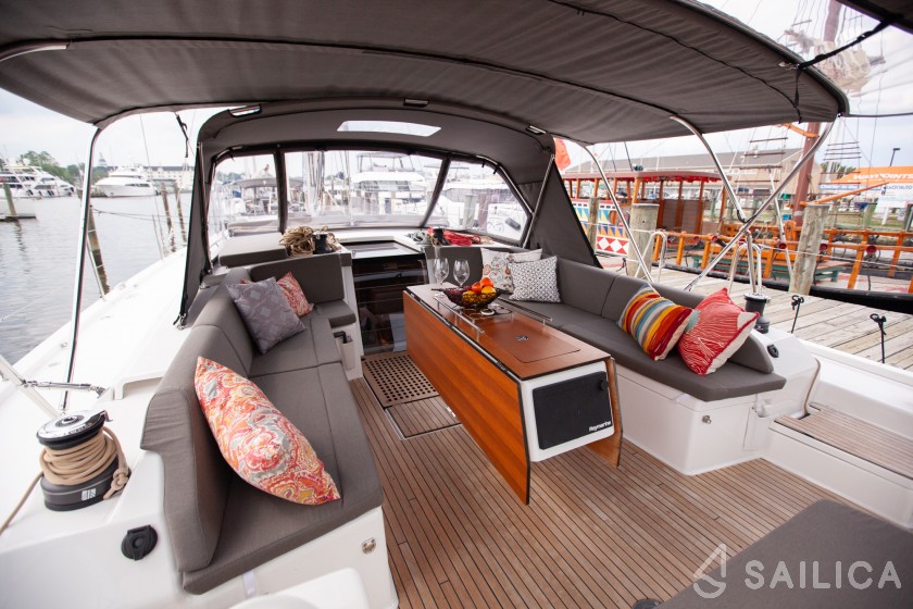 Dufour 530 - Yacht Charter Sailica