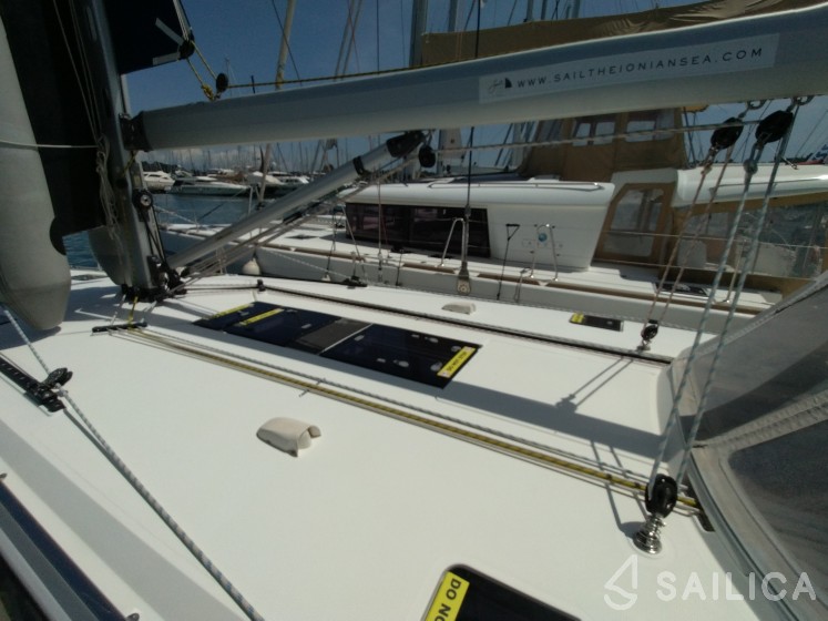 Bavaria 51 Cruiser - Yacht Charter Sailica
