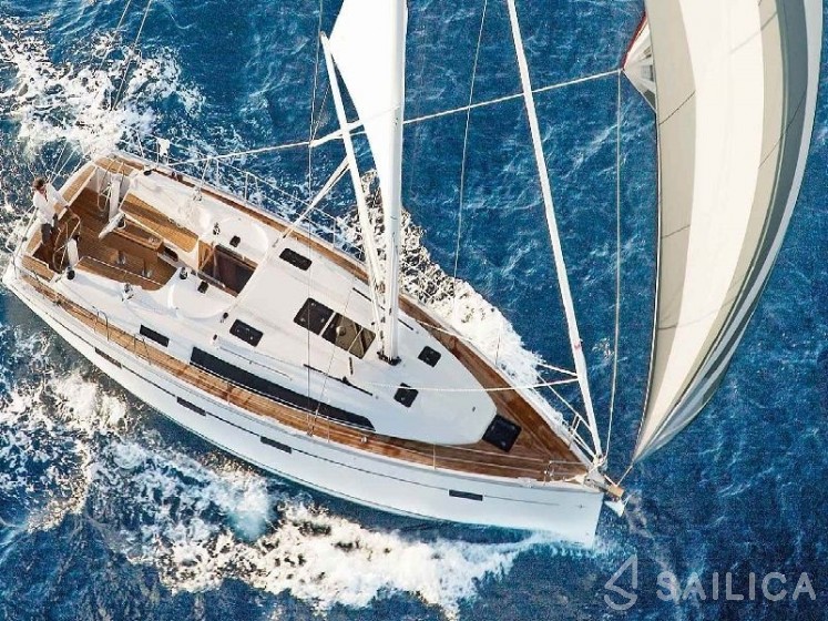 Bavaria Cruiser 41 - Yacht Charter Sailica