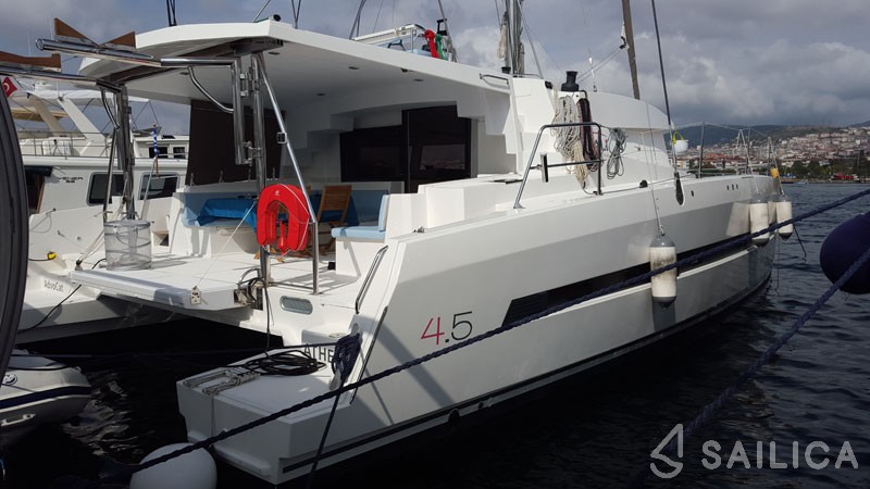 Bali 4.5 - Yacht Charter Sailica