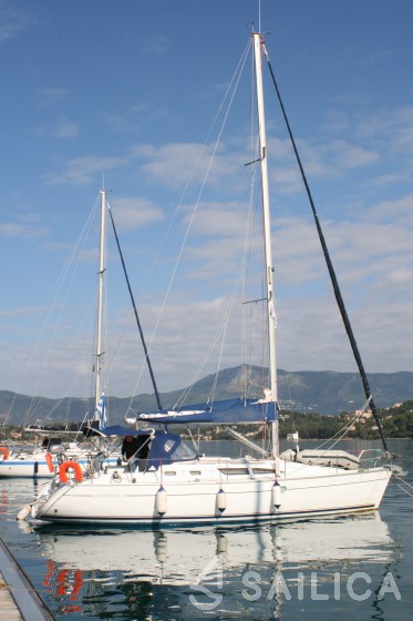 Sun Odyssey 37 - Yacht Charter Sailica