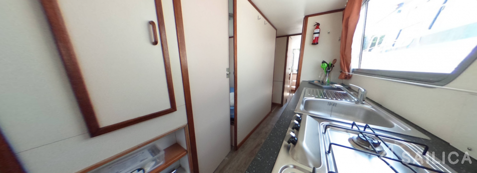 Haines Rive 40 - Yacht Charter Sailica