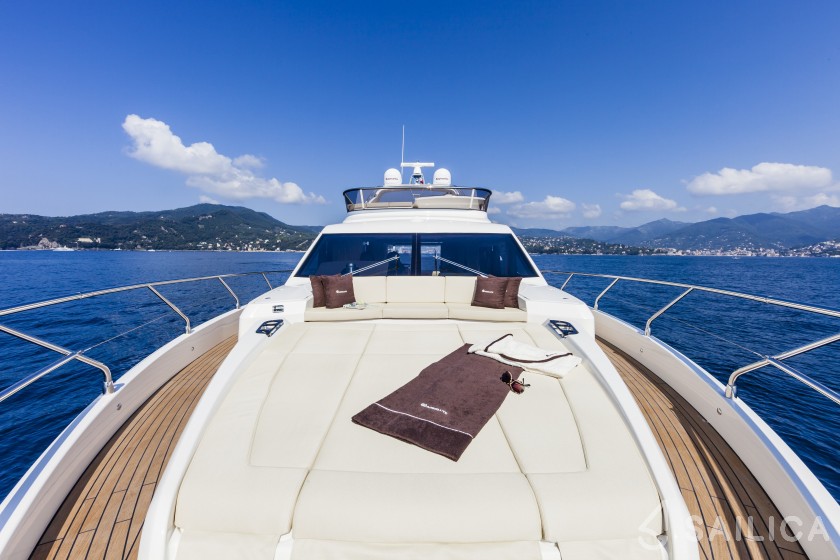 Absolute 60 Fly - Yacht Charter Sailica