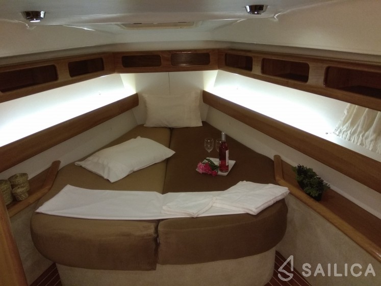 Bavaria 46 - Yacht Charter Sailica