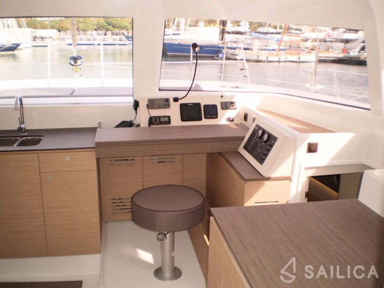 Bali 4.0 - Yacht Charter Sailica