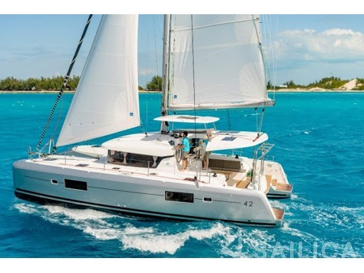 Lagoon 42 - Yacht Charter Sailica