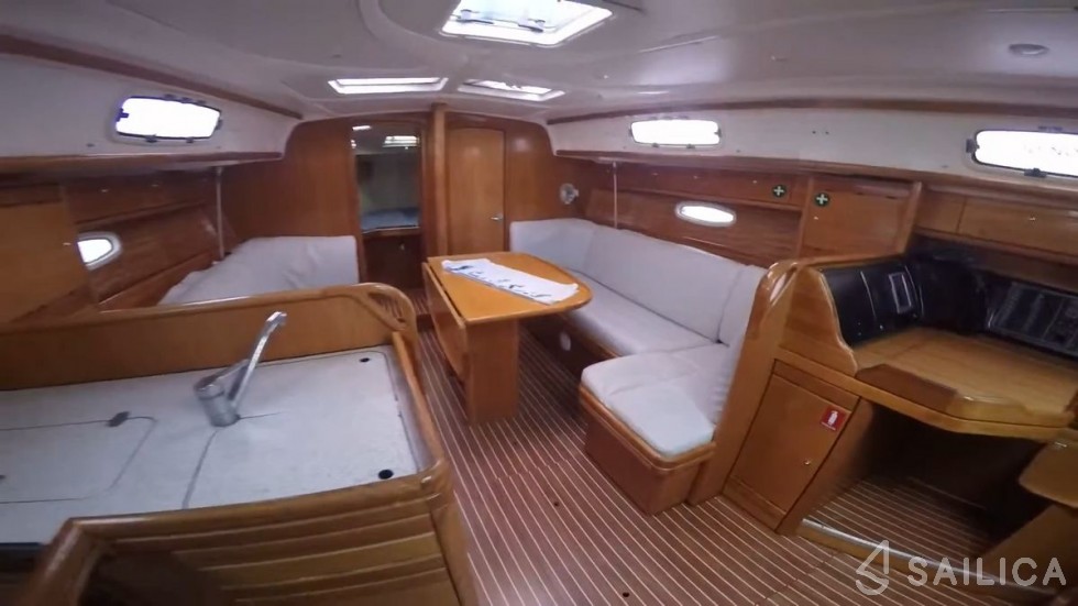 Bavaria 37 Cruiser - Yacht Charter Sailica