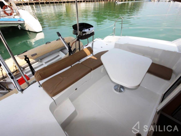 Mahe 36 Evolution - Yacht Charter Sailica