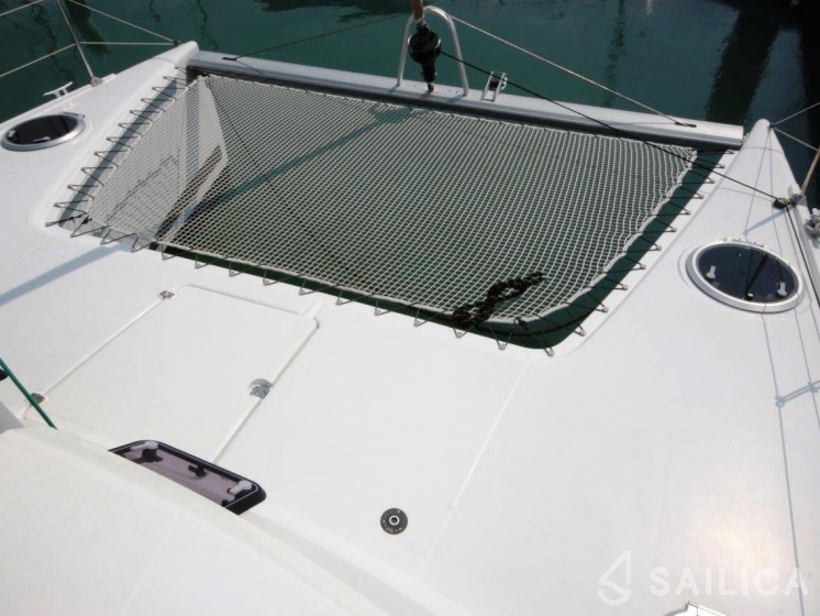 Mahe 36 Evolution - Yacht Charter Sailica