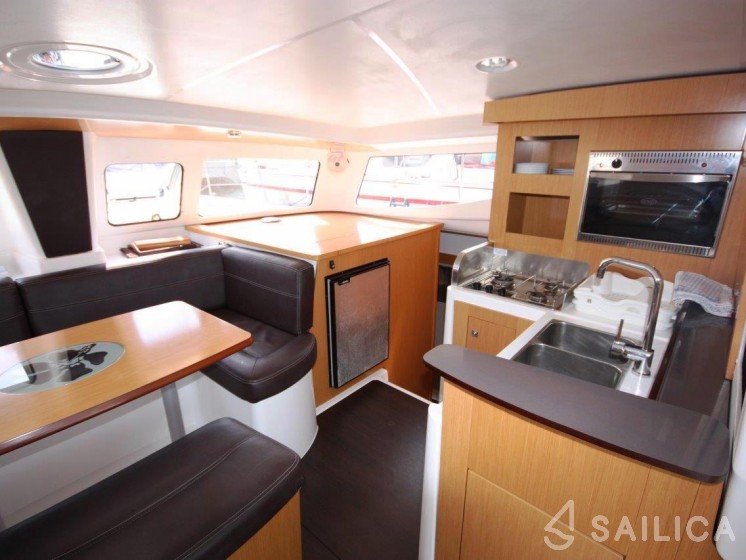 Mahe 36 Evolution - Yacht Charter Sailica