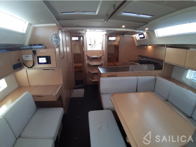 Bavaria C45 - Yacht Charter Sailica
