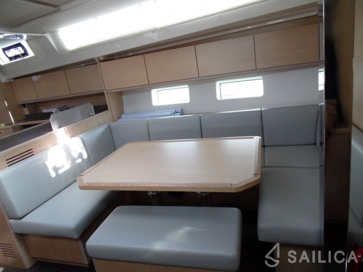 Bavaria C45 - Yacht Charter Sailica