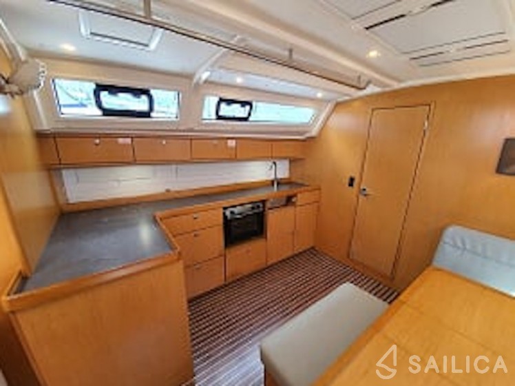 Bavaria 46 Cruiser - Yacht Charter Sailica