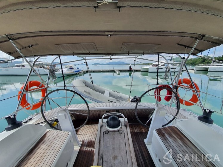 Bavaria 46 Cruiser - Yacht Charter Sailica