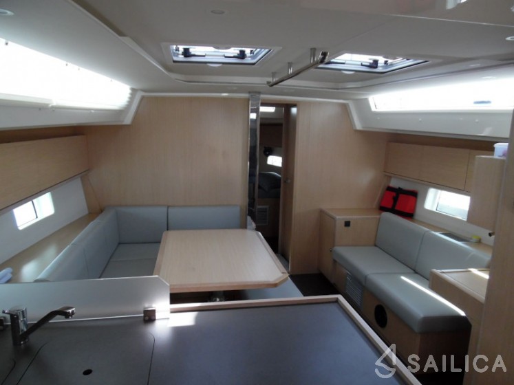 Bavaria C45 - Yacht Charter Sailica
