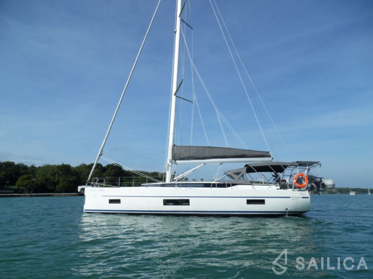 Bavaria C45 - Yacht Charter Sailica