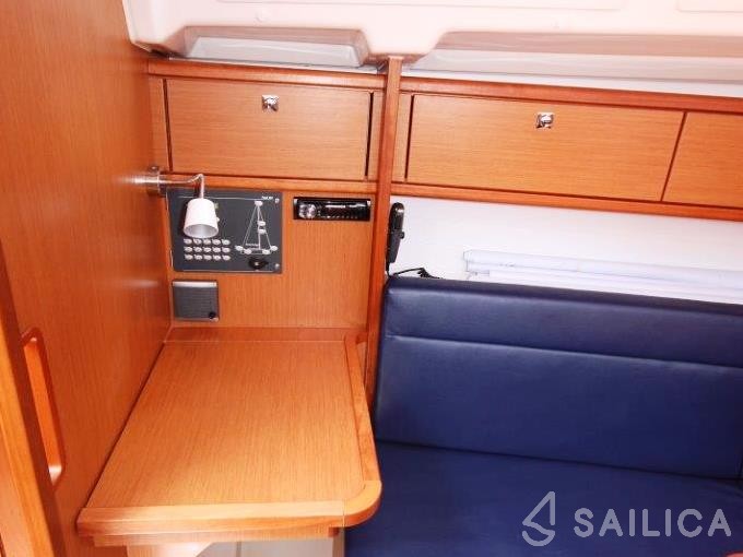 Bavaria 33 Cruiser - Yacht Charter Sailica