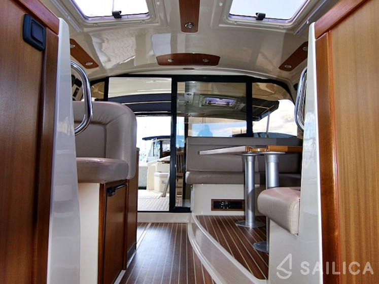 Adriana 44 - Yacht Charter Sailica