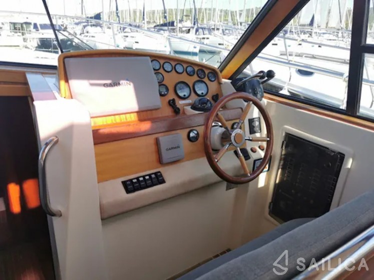Adriana 44 - Yacht Charter Sailica
