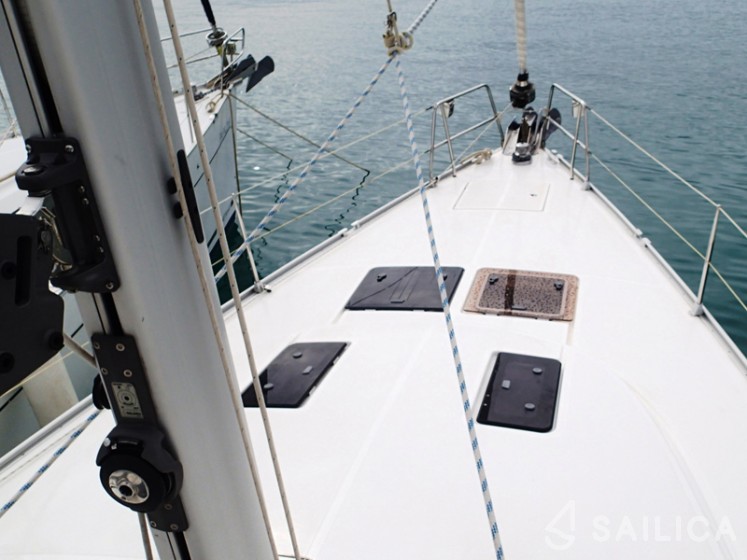 Bavaria 45 Cruiser - Yacht Charter Sailica