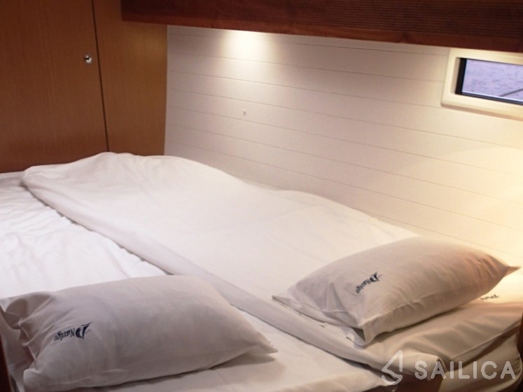 Bavaria 45 Cruiser - Yacht Charter Sailica