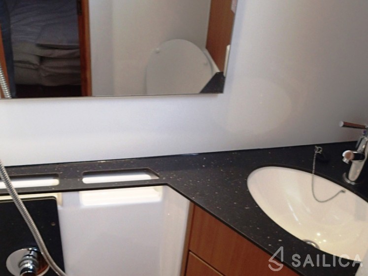 Bavaria 45 Cruiser - Yacht Charter Sailica