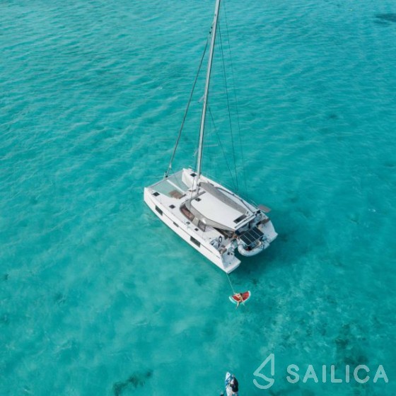 Nautitech 40 open NEW - 4 + 2 cab. - Yacht Charter Sailica