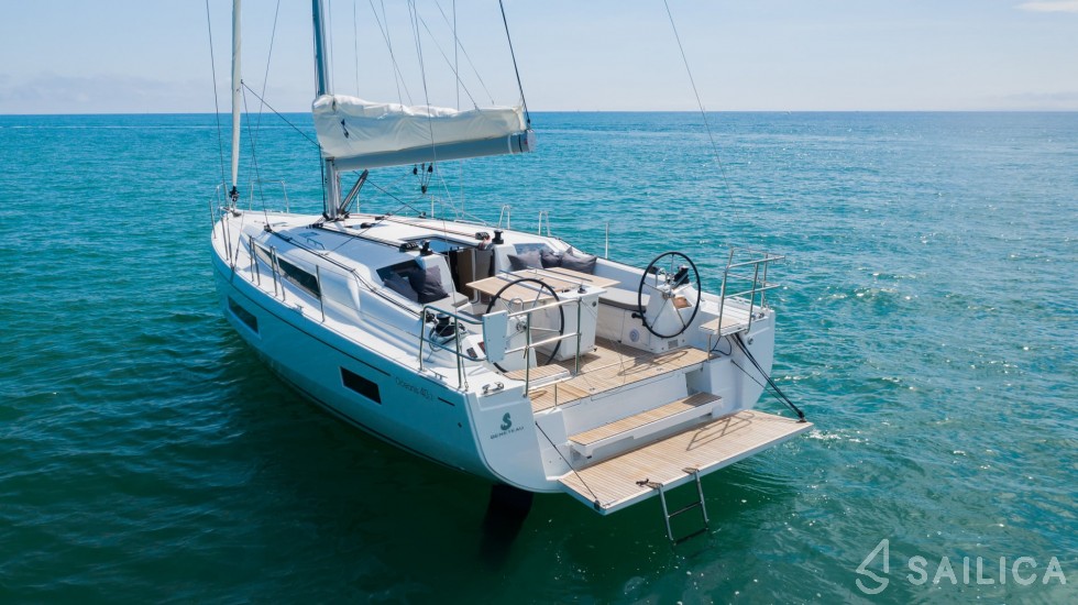 Oceanis 40.1 - Yacht Charter Sailica