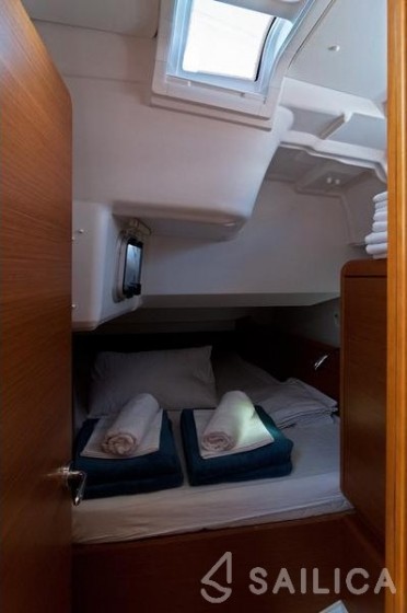 Sun Odyssey 439 - Yacht Charter Sailica
