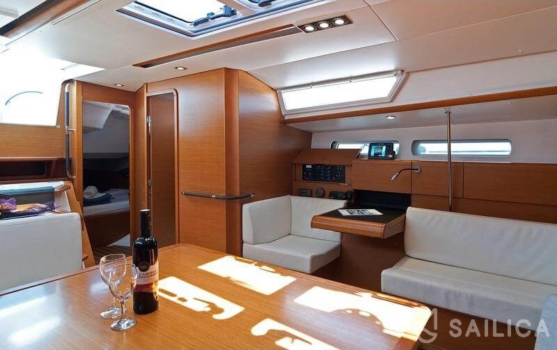 Sun Odyssey 439 - Yacht Charter Sailica