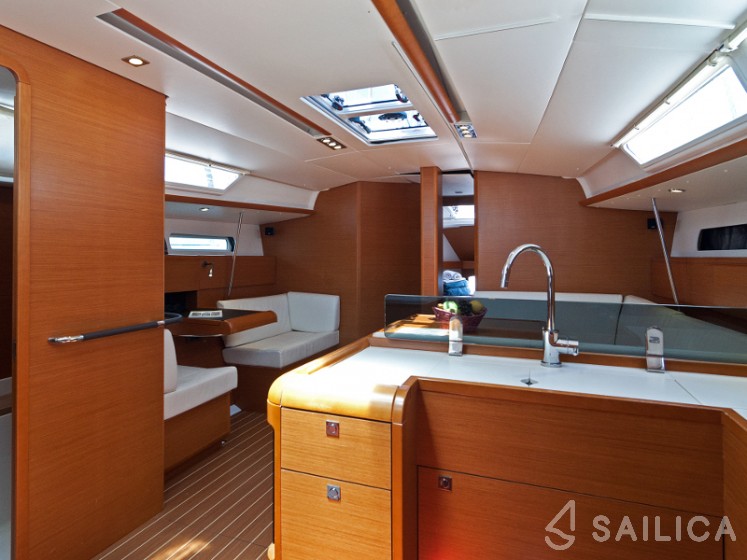 Sun Odyssey 439 - Yacht Charter Sailica