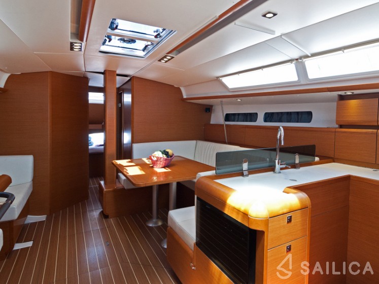 Sun Odyssey 439 - Yacht Charter Sailica