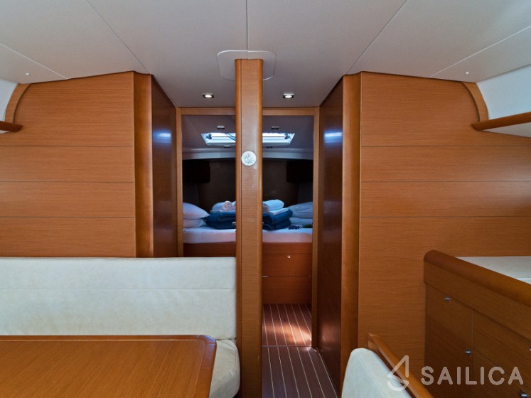 Sun Odyssey 509 - Yacht Charter Sailica