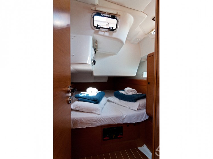 Sun Odyssey 509 - Yacht Charter Sailica