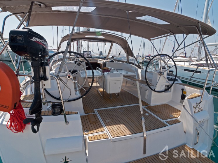Sun Odyssey 509 - Yacht Charter Sailica